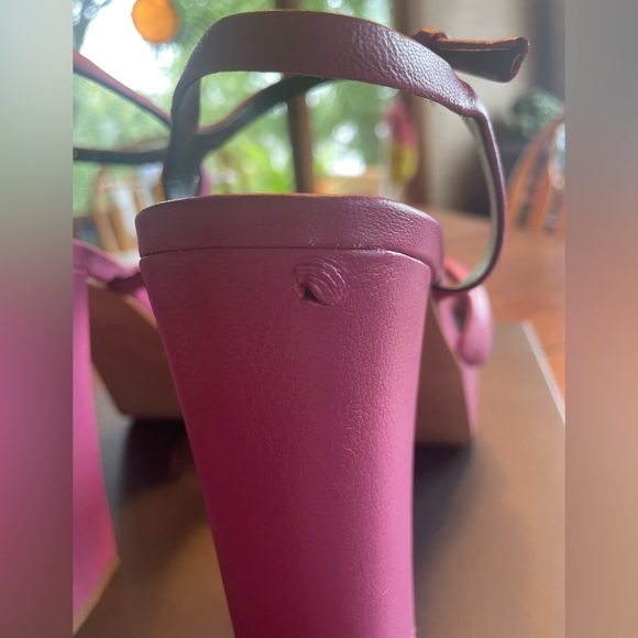 Vince Camuto Stefaney Platform Block Heel in Fushia - Picture 5 of 8